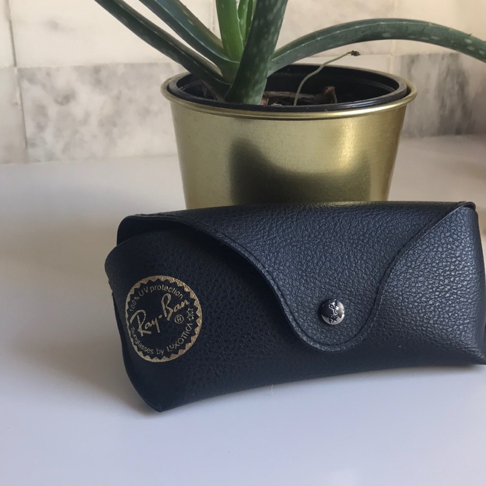 Ray-Ban Sunglass Case ☀️
